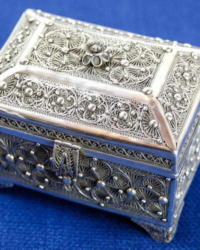OLD SILVER FILIGREE BOX